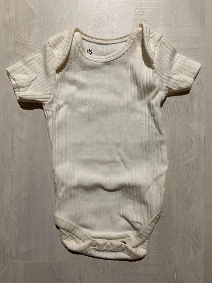 Lot de body Bebe manches courte taille 1 mois 50/56 - photo numéro 7