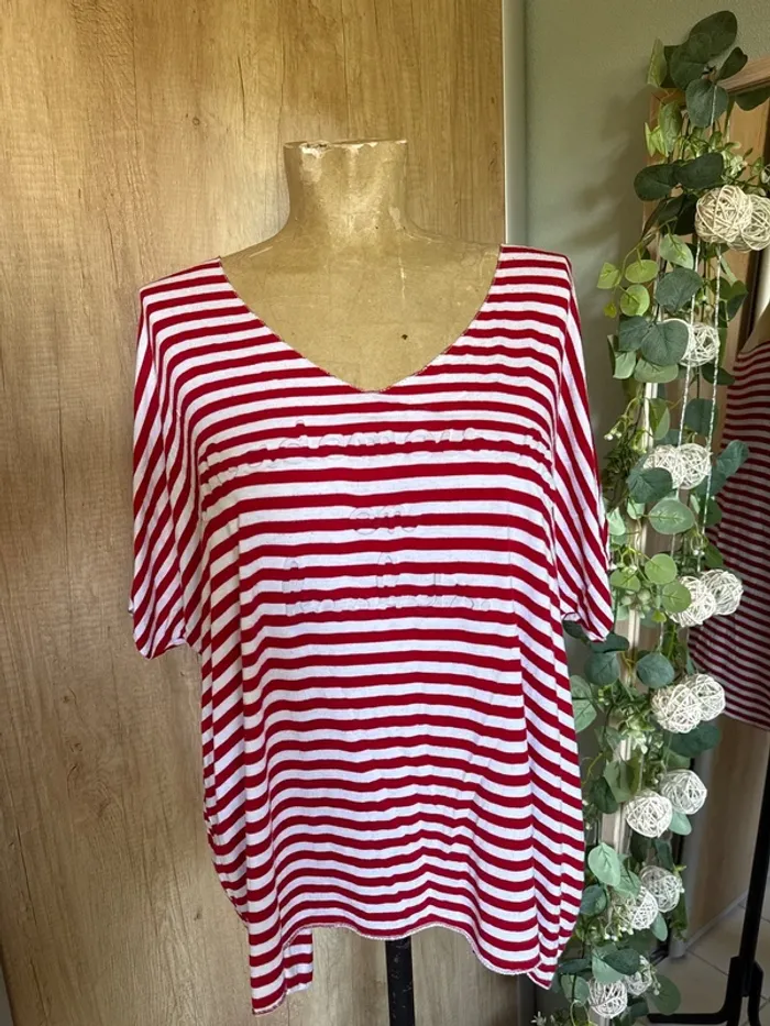 TEE shirt manches courtes avec inscription mademoiselle en baskets femme