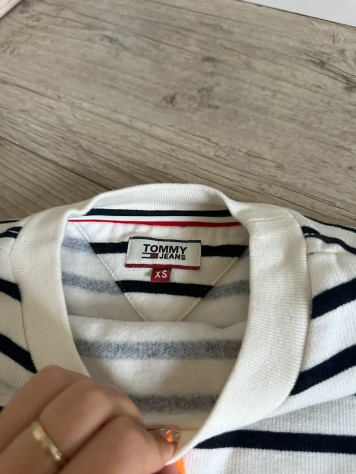 Sweat sans capuche oversize rayé noir marinière tommy jeans XS - photo numéro 3
