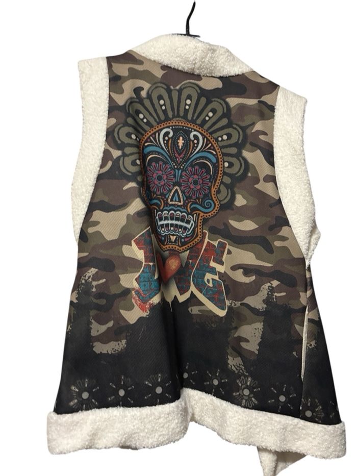 Gilet sans manche neuf  tête de mort - photo numéro 2