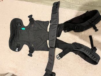 Porte bébé premier âge  Infantino