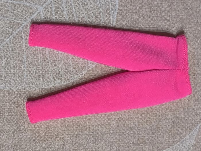 Mattel Barbie vintage année 90 tenue fluo rose - photo numéro 4