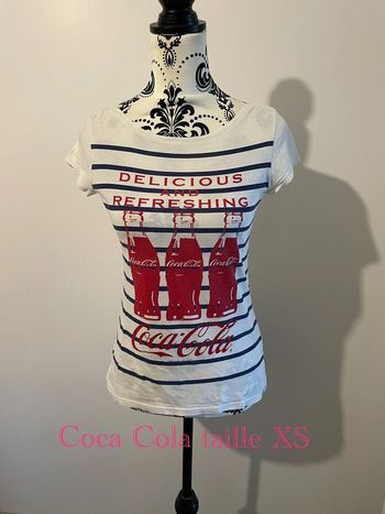 T-shirt à manches courtes blanc motif rouge rayure bleu marine Coca Cola taille XS