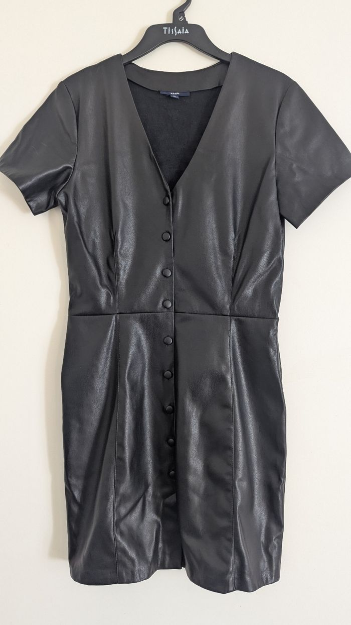 Robe noire