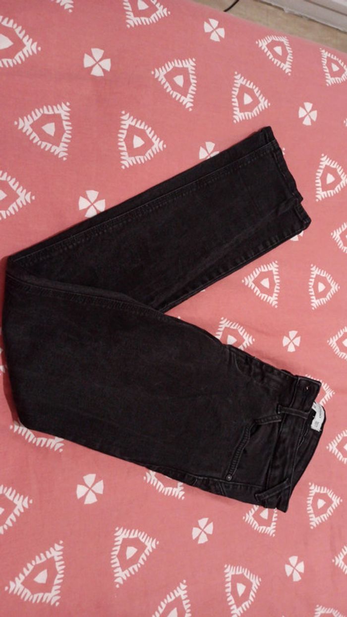 Jean noir Mango taille 34 - photo numéro 2