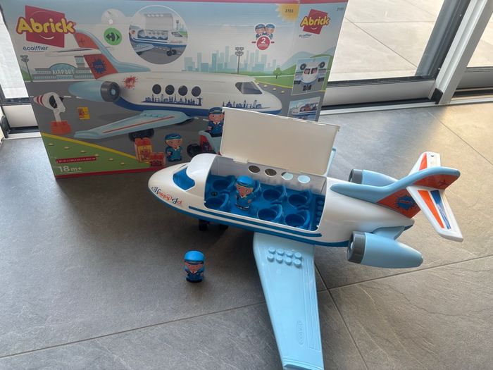 Jouets Ecoiffier - Avion 3155 - Happy Jet Abrick + 2 Personnages