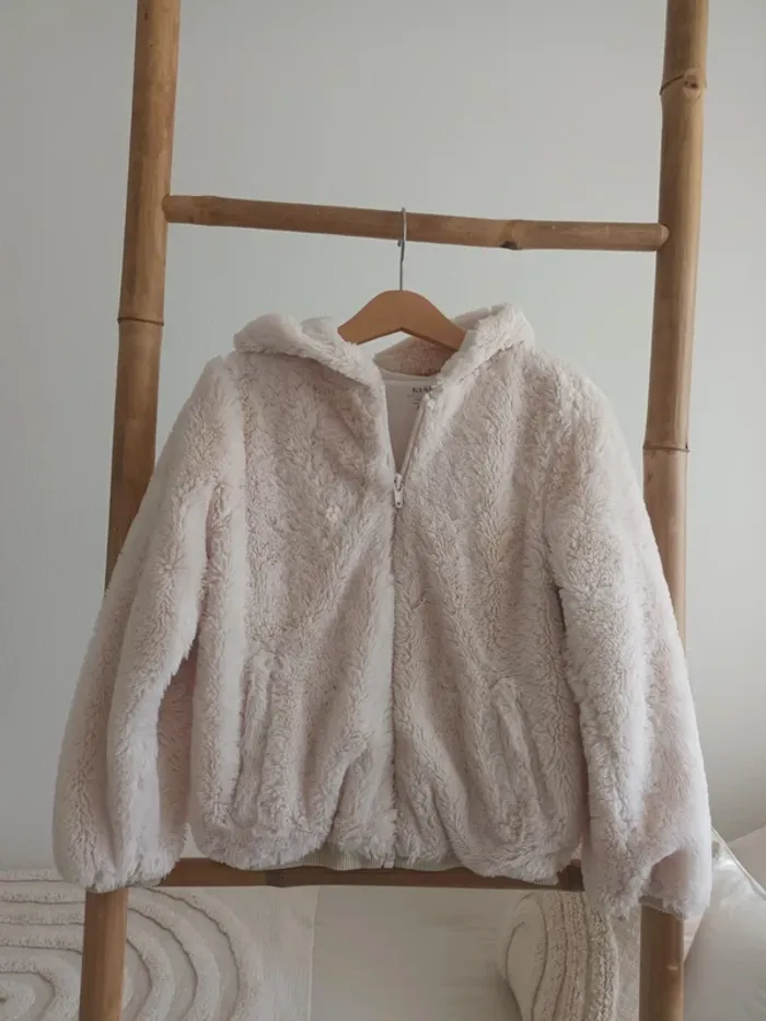 Veste polaire zippée à capuche taille 8 ans