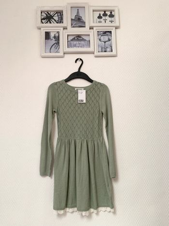 Très belle robe en maille Vert sauge