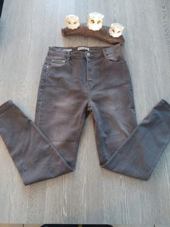 Jean pull and bear gris taille 36