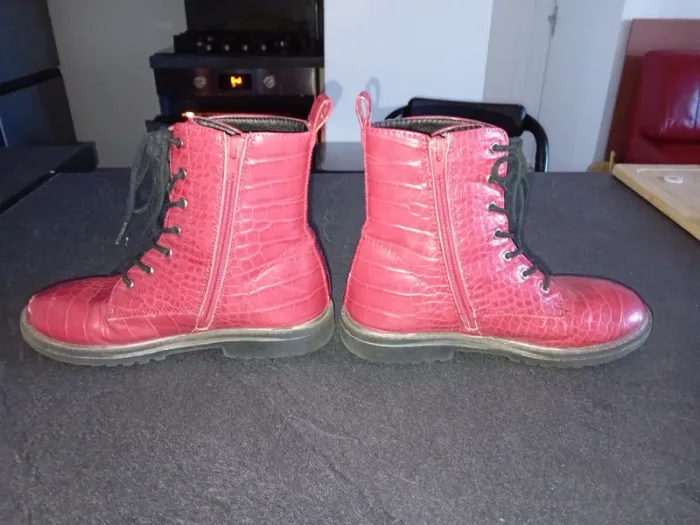 Petit paire de bottine taille 33 - photo numéro 2