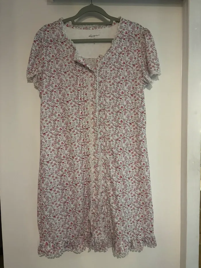 Chemise de nuit fleurie à boutons – Lingerie C&A – Taille S
