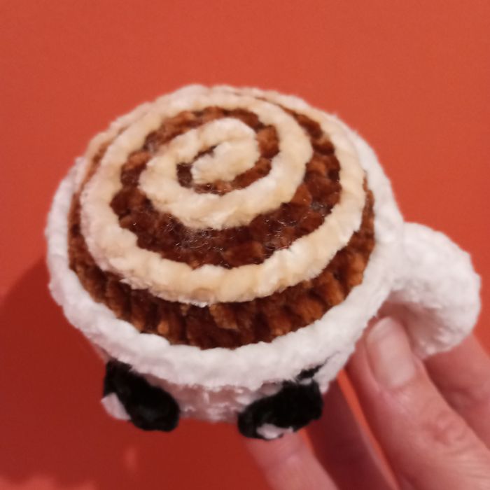 Petite tasse à café kawaii au crochet - photo numéro 2