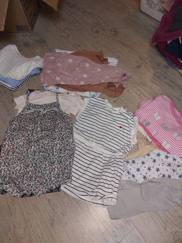 Lots vêtements 6 mois - photo numéro 5