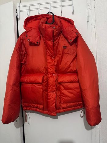 levi's luna core puffer jacket orange fluo
