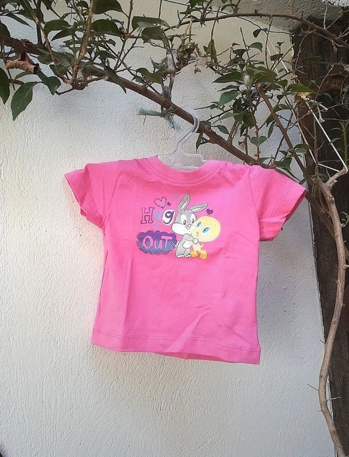 Tee-shirt rose neuf 100% coton Looney Tunes taille 3/6 mois