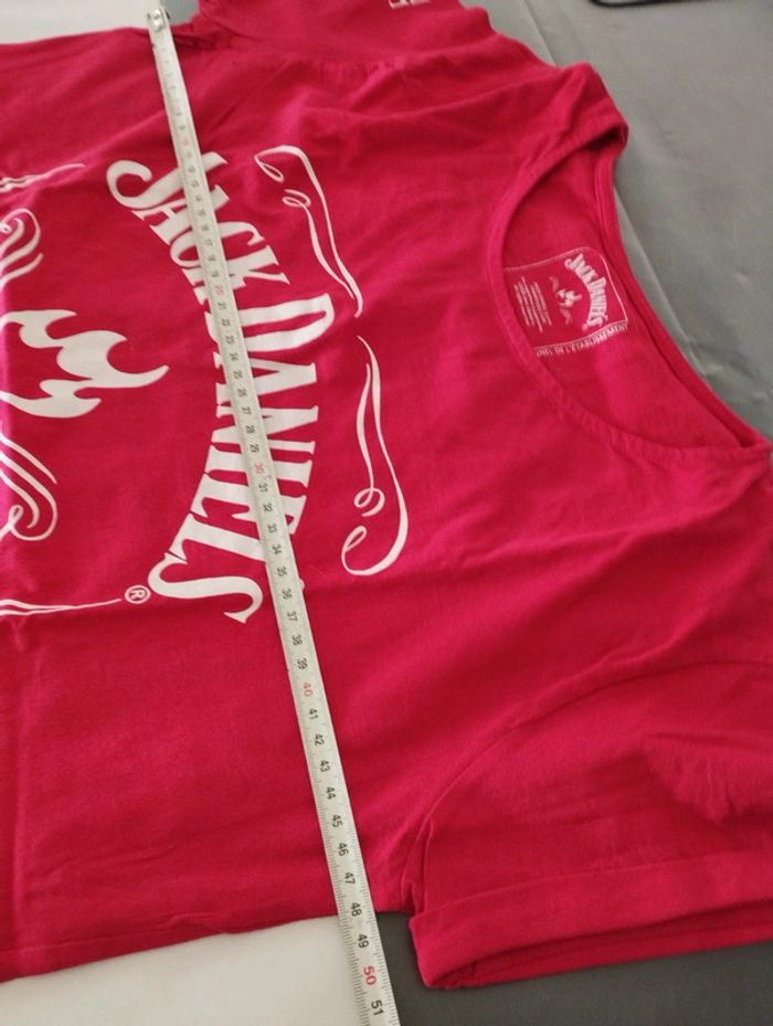 Tee-shirt rouge - photo numéro 2