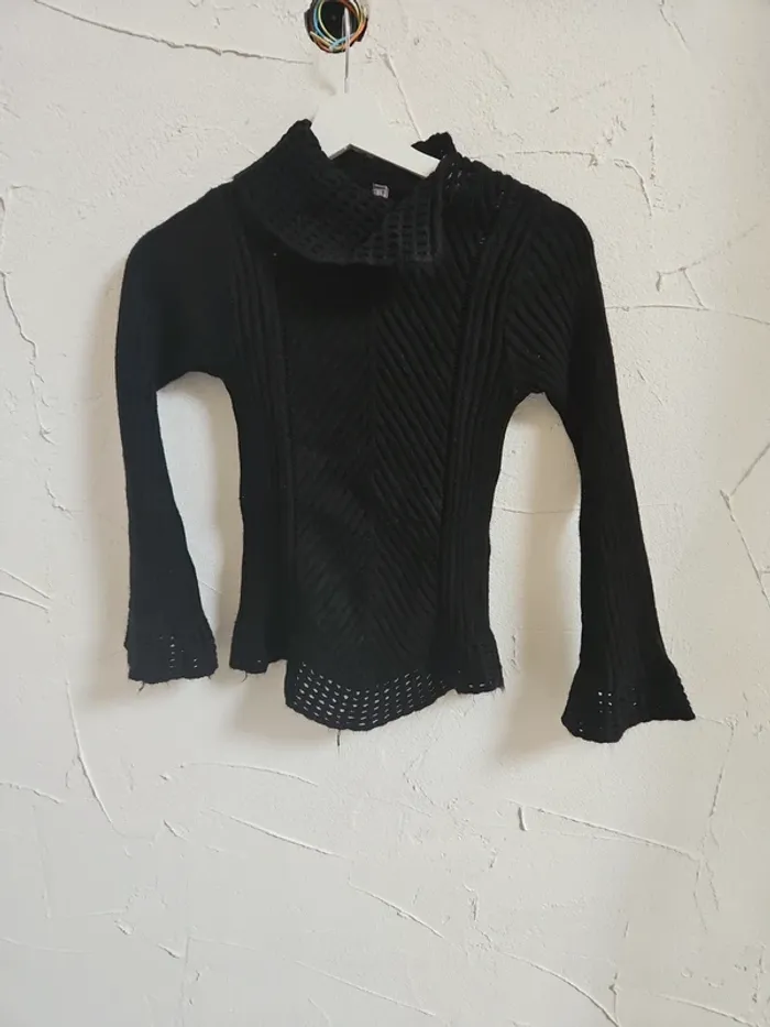 Pull col roulé