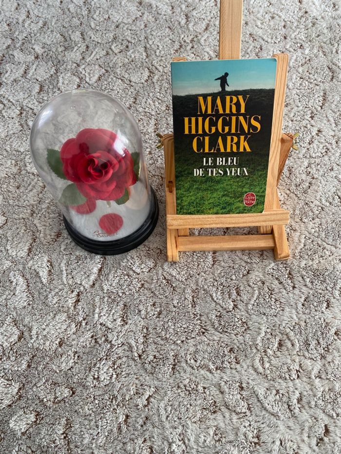 Livre le bleu de tes yeux Mary Higgins Clark