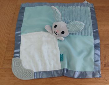 Doudou plat lapin - Neuf - Infantino