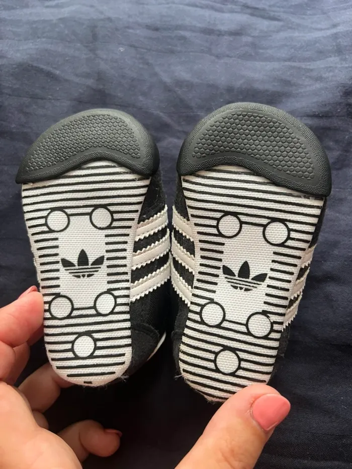 Basket adidas Mixte bébé Dragon L2w Crib Sneakers Basses, taille 18 très bon état - photo numéro 5