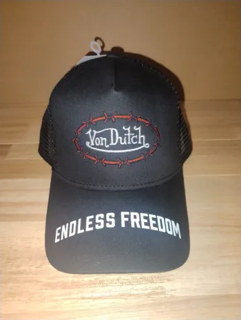 Von dutch casquette taille unique noire et rouge