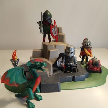 Playmobile chevalier dragon
