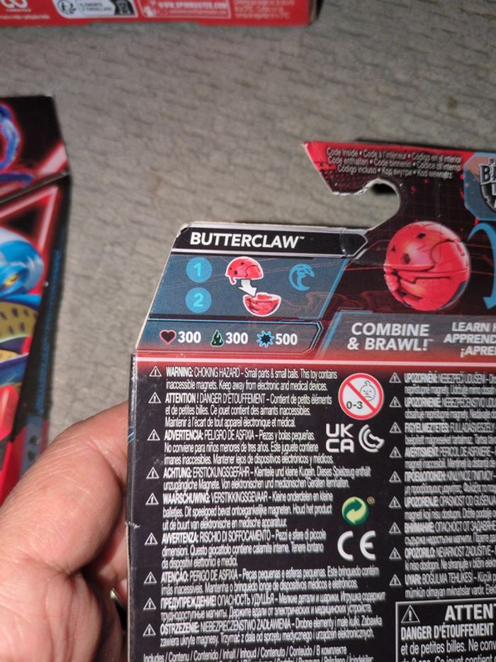 Lot de 3 boîtes de figurines Bakugan - photo numéro 3