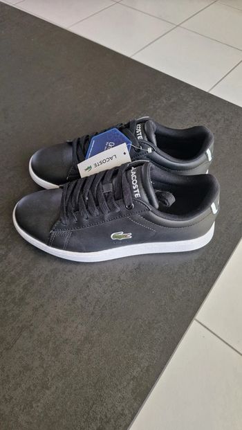 Baskets Lacoste pointure 35,5 neuves avec étiquette