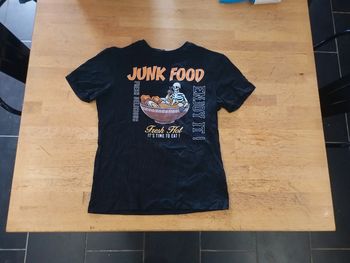 Tee shirt xs junk food