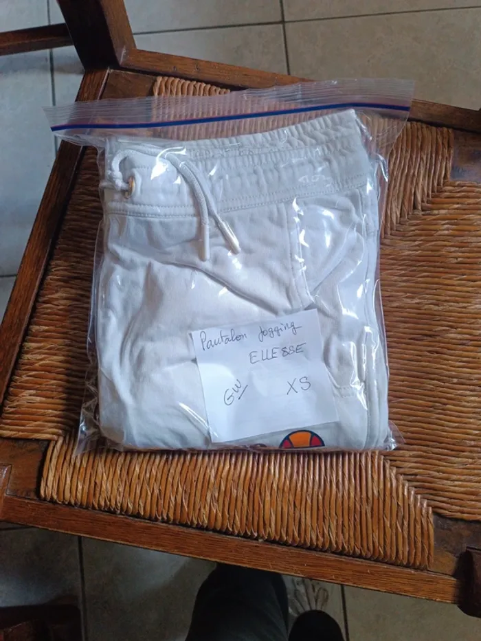 Pantalon jogging Ellesse XS - photo numéro 6