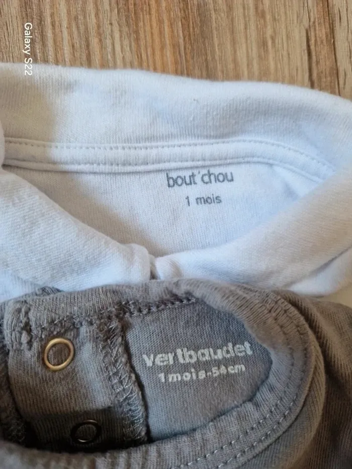 Lot vêtements 1 mois - photo numéro 6