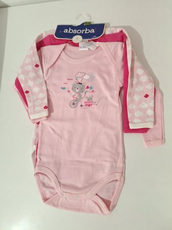 Lot de 3 bodies Neuf