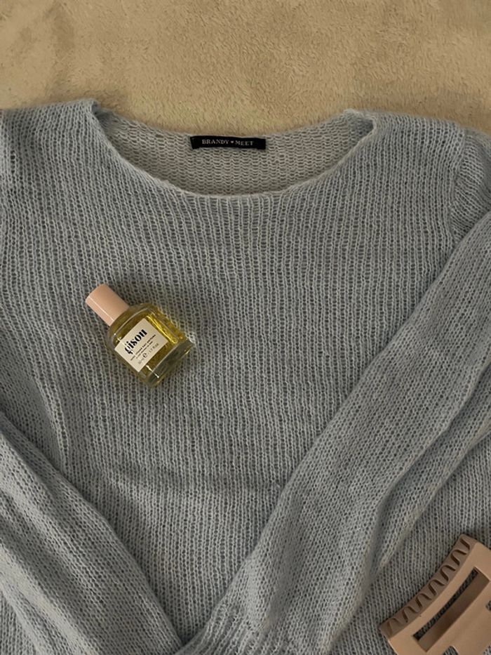 pull bleu maille transparent dupe brandymelville