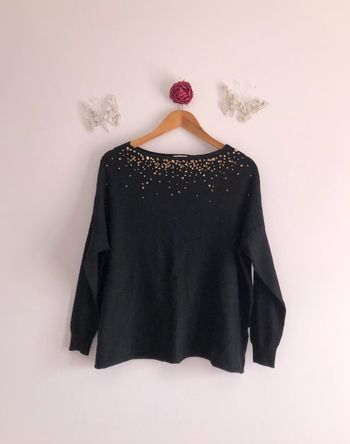 Molly Bracken – Splendide pull noir aux clous dorés
