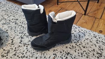 2 paires de bottes à vendre mixte porté 1x