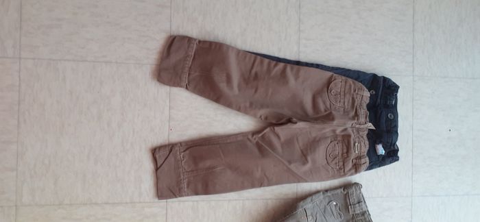Un lot de 3 pantalon de fille de 3ans - photo numéro 5