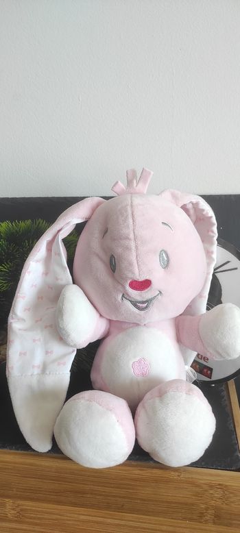 Doudou peluche Lapin rose grandes oreilles coeur fleur Auchan noeud Blanc gris