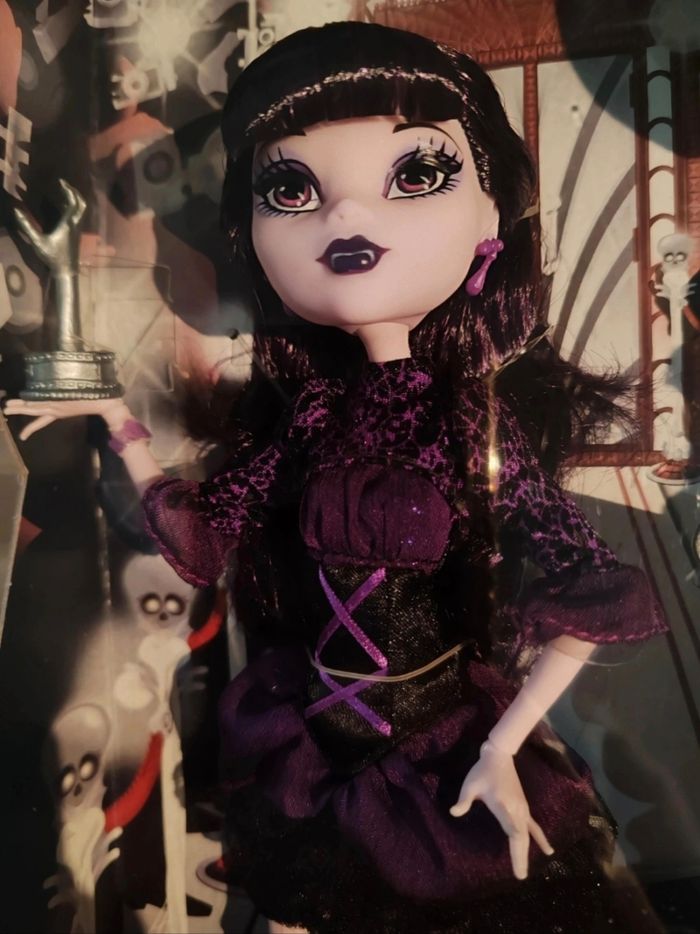 🦇🌟 Monster High Elissabat Hauntlywood – Rare Collector NIB (2014) - photo numéro 2