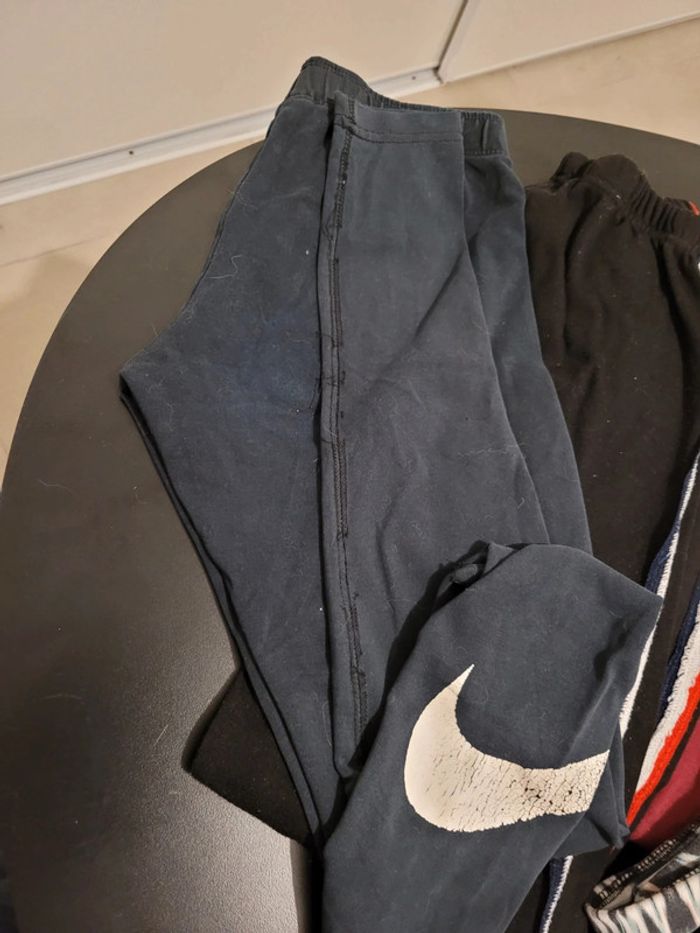 Lot leggings sport et un pantalon de jogging - photo numéro 10