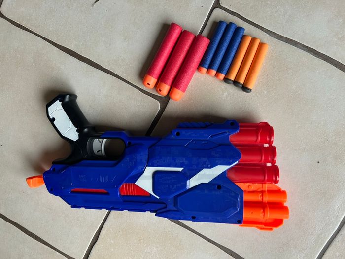 Nerf Dual Strike - photo numéro 2