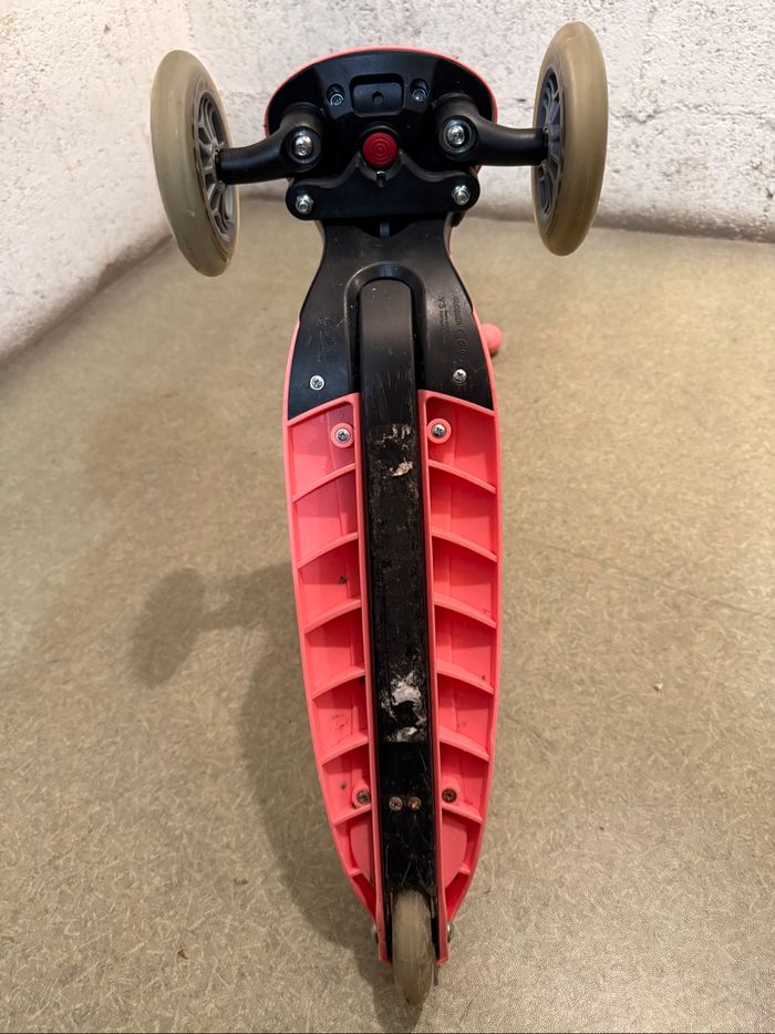 Trotinette globber rose parfait état - photo numéro 4