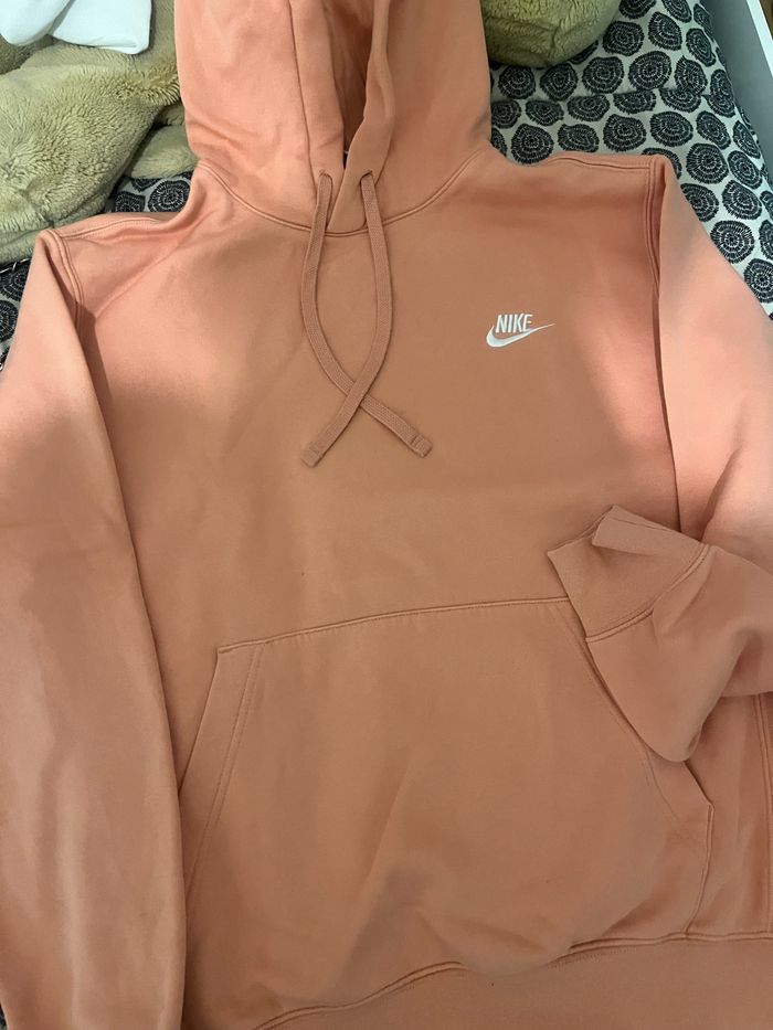 pull Nike