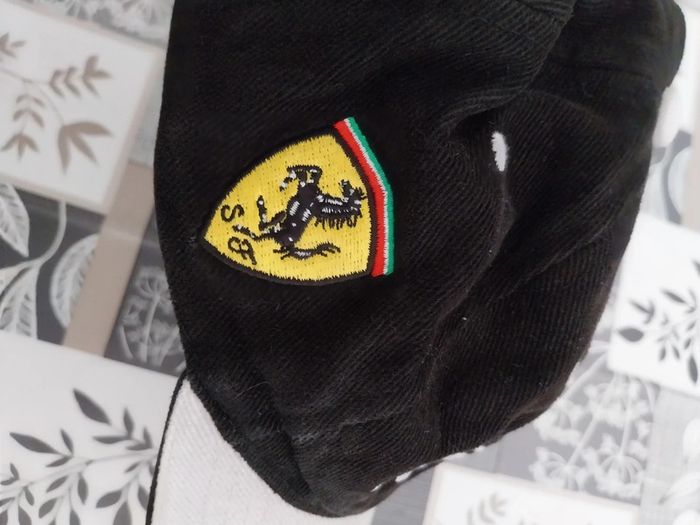 Casquette ferrari - photo numéro 3
