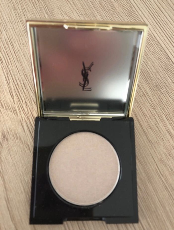 Fard à , paupières brillant, Yves Saint-Laurent - photo numéro 4