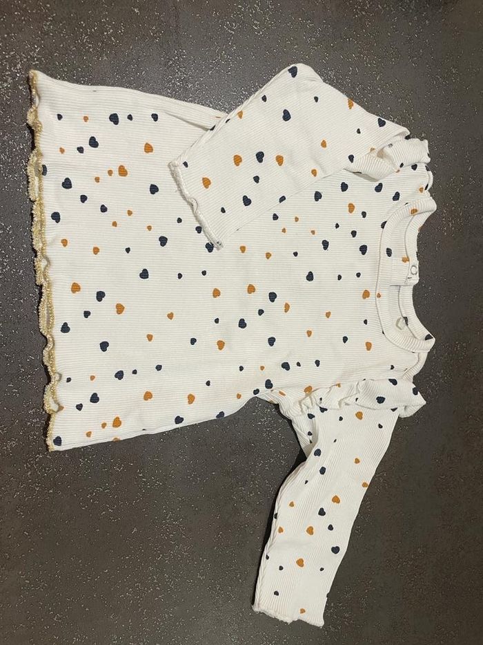 Salopette+ tee-shirt - photo numéro 2