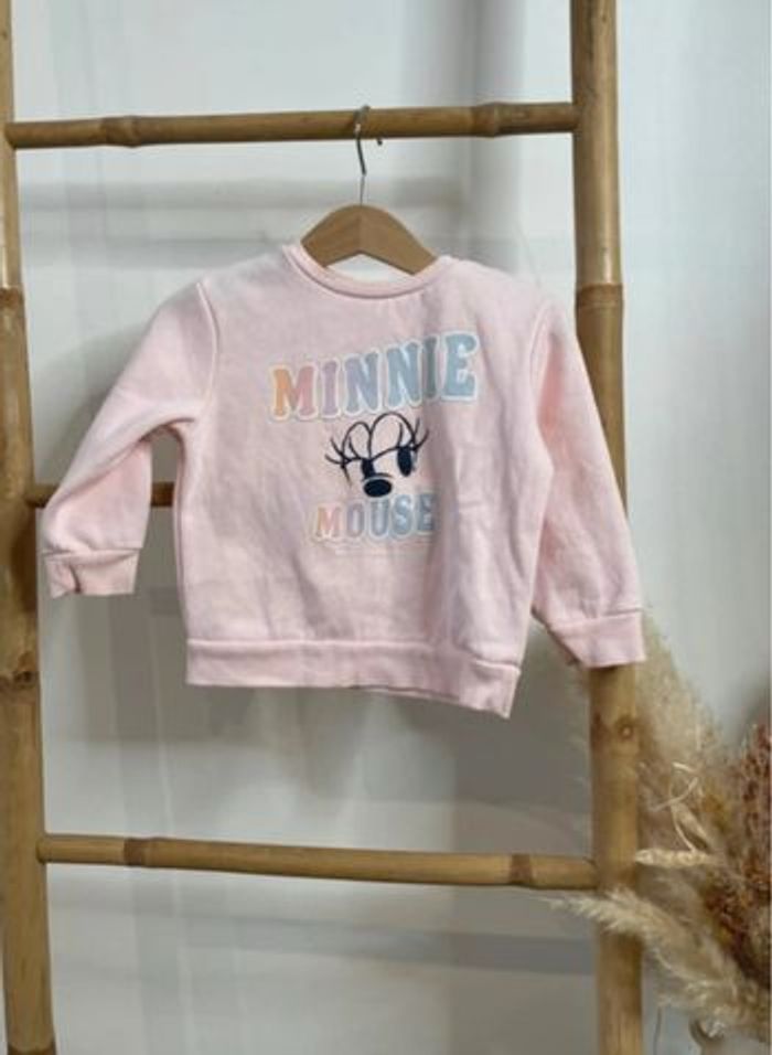 Lot de pull Disney - photo numéro 2