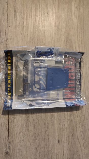 Fascicule complet scellé numéro 85 n°85 Renault R8 Gordini 1/8 1/8ème Eaglemoss Collections #D61