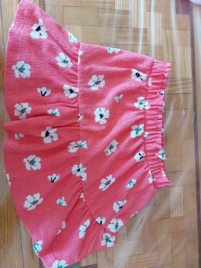 Jupe avec fleurs