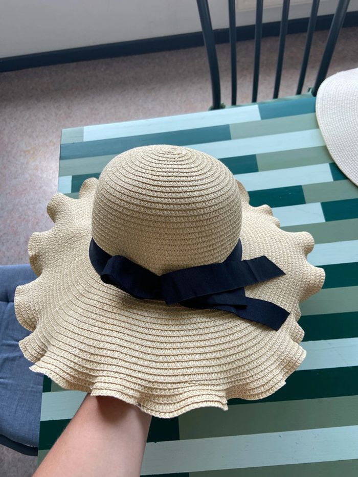 Chapeau ondulé noeud noir - photo numéro 5