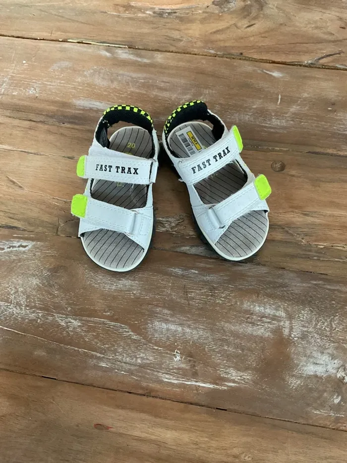 Sandales bébé